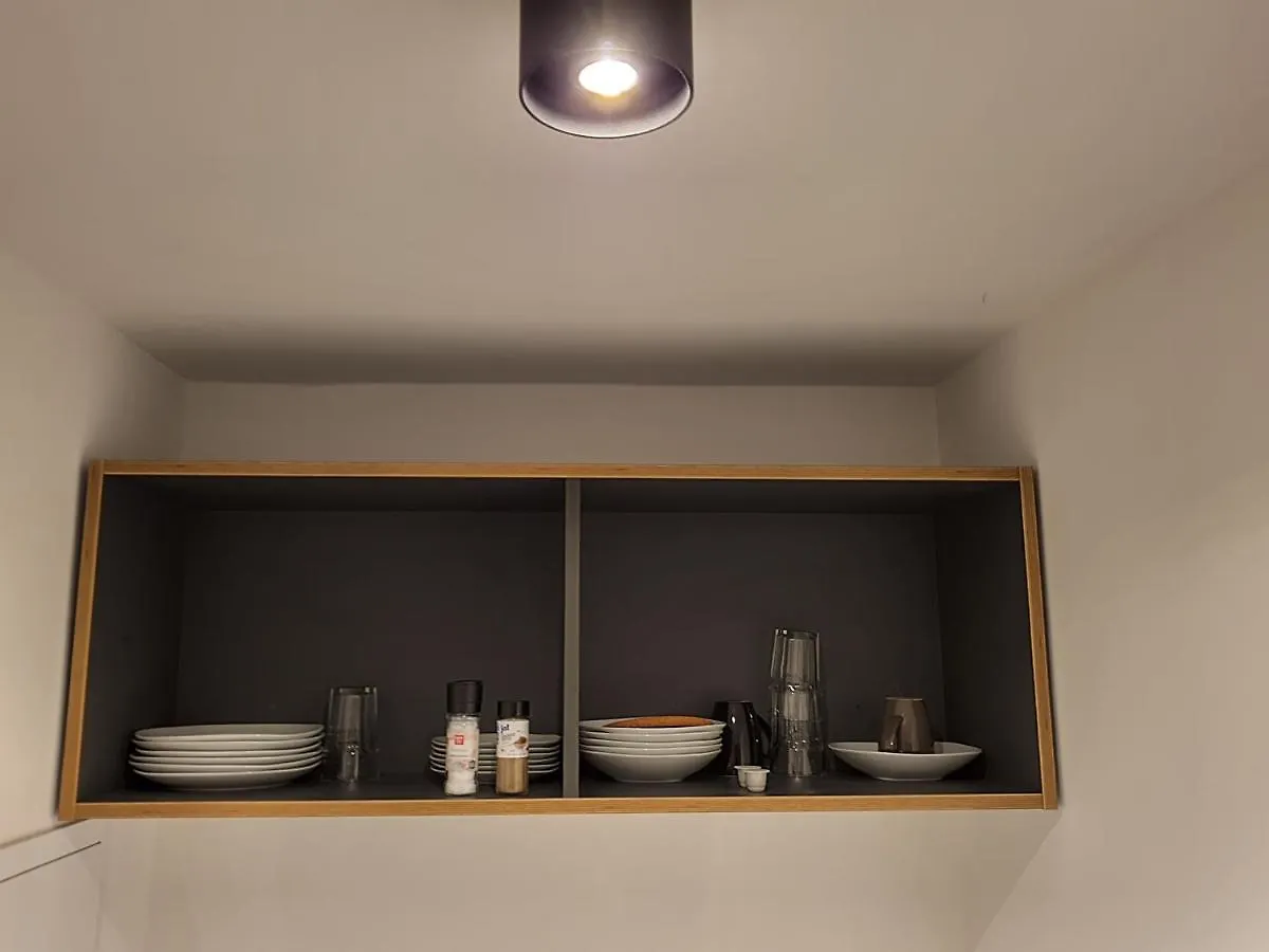 Cozy Apartment in the middle of Cologne ; Schönes Apartment in Köln Innenstadt 0*,